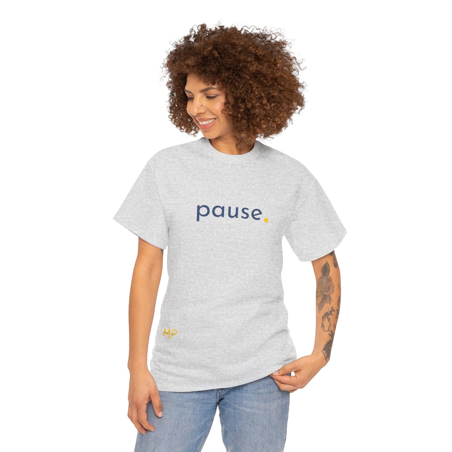 Pause. Tee